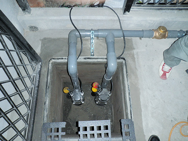 排水用ポンプ設置工事